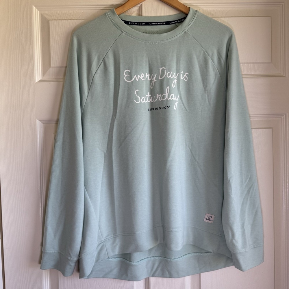 Life Is Good Women's Every Day Is Saturday Lightweight Pullover Sweater Size L